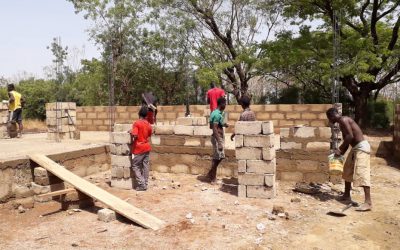Hier geht’s voran! Baustelle in Lawra